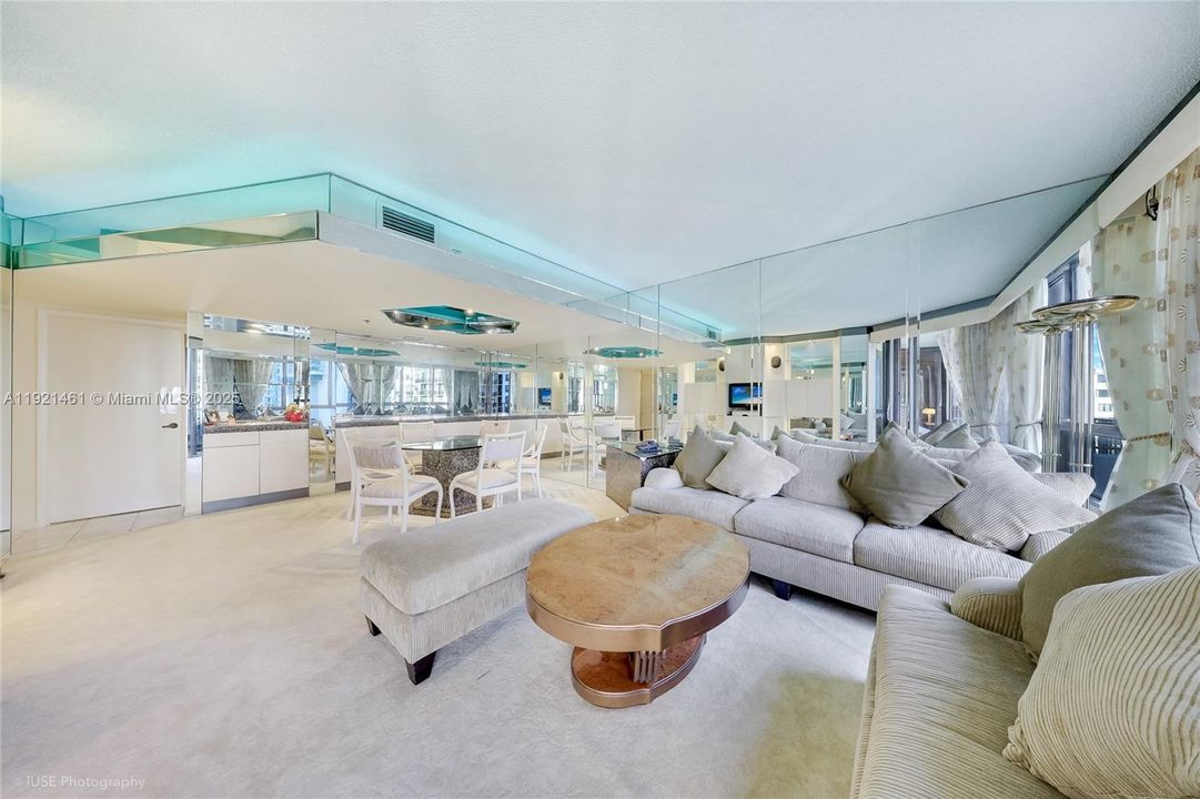 For Rent: $4,000 (2 beds, 2 baths, 1464 Square Feet)