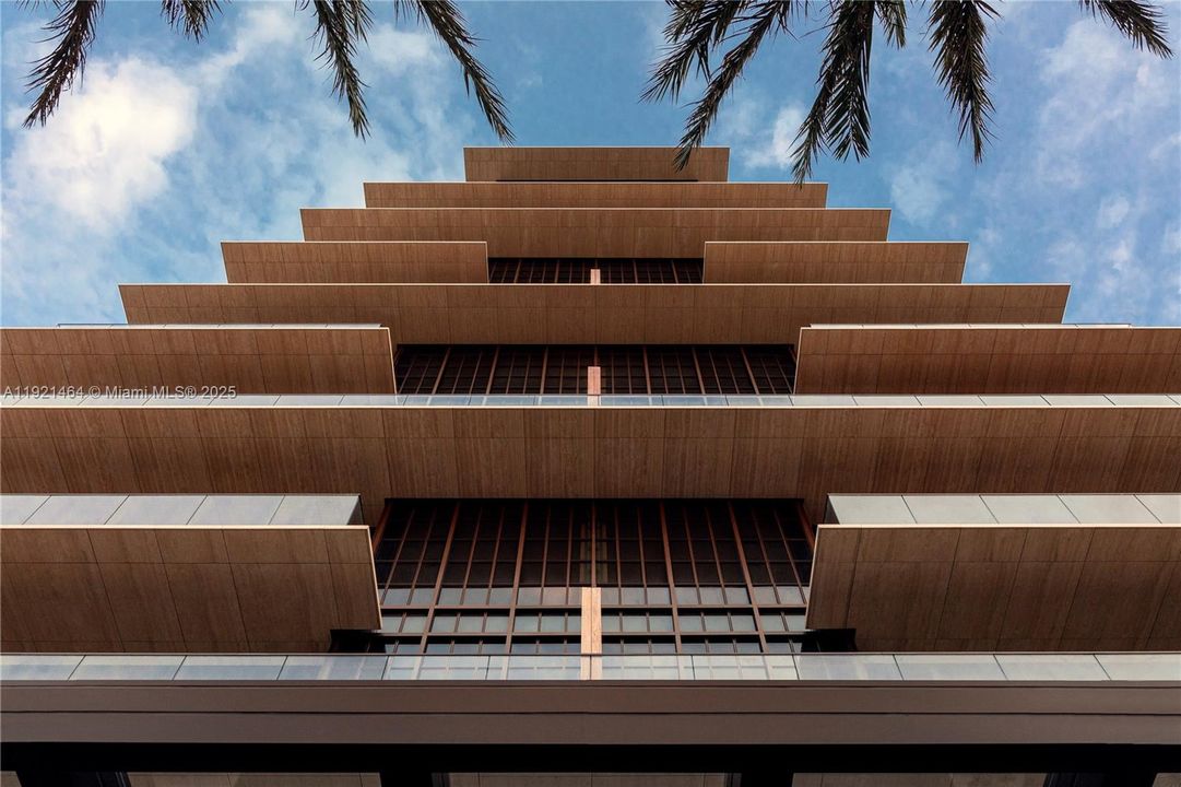 待售: $26,000,000 (4 贝兹, 4 浴室, 5185 平方英尺)