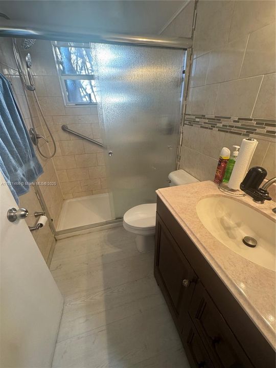 待售: $259,000 (2 贝兹, 2 浴室, 750 平方英尺)