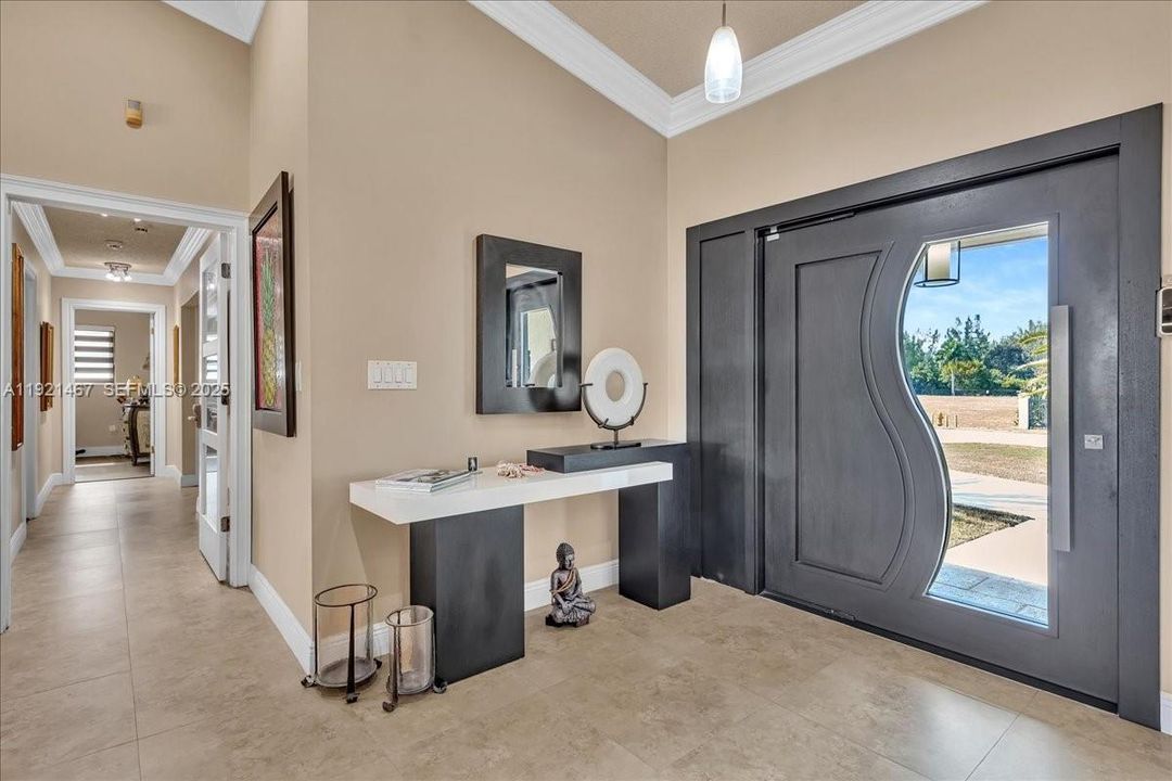 For Sale: $1,695,000 (4 beds, 3 baths, 2934 Square Feet)