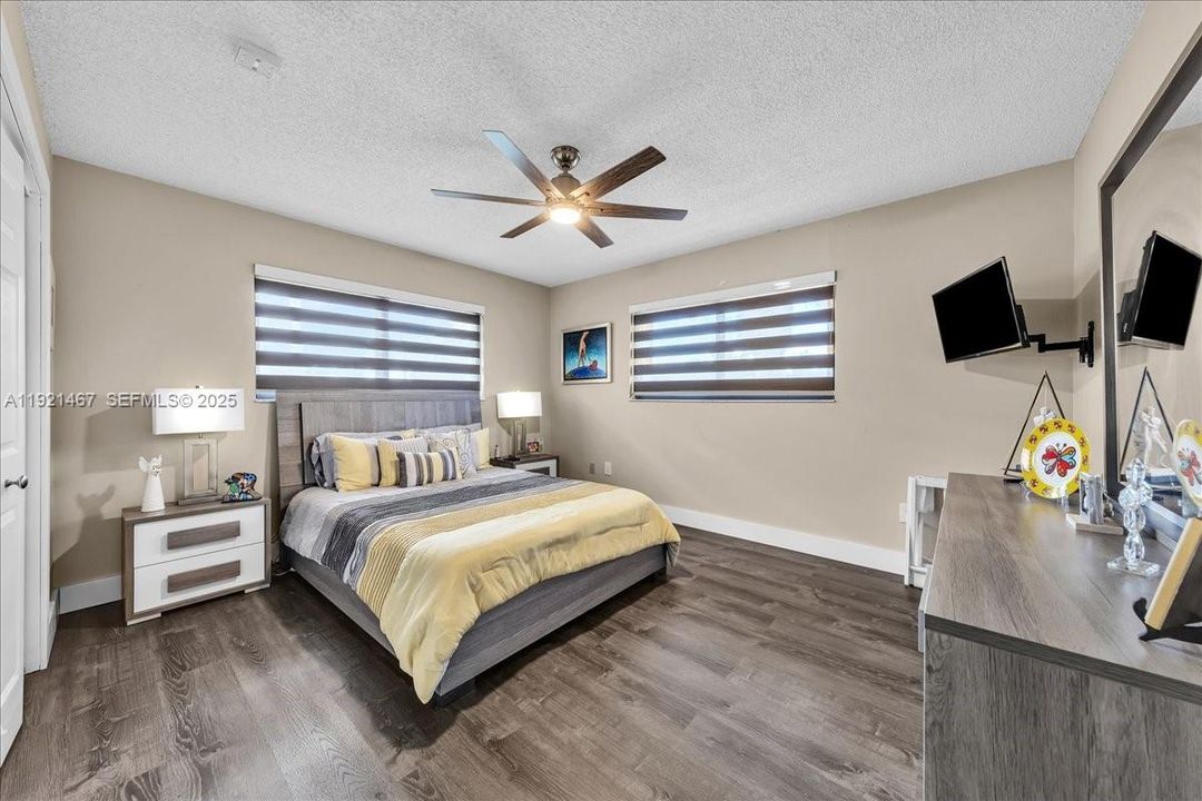 For Sale: $1,695,000 (4 beds, 3 baths, 2934 Square Feet)