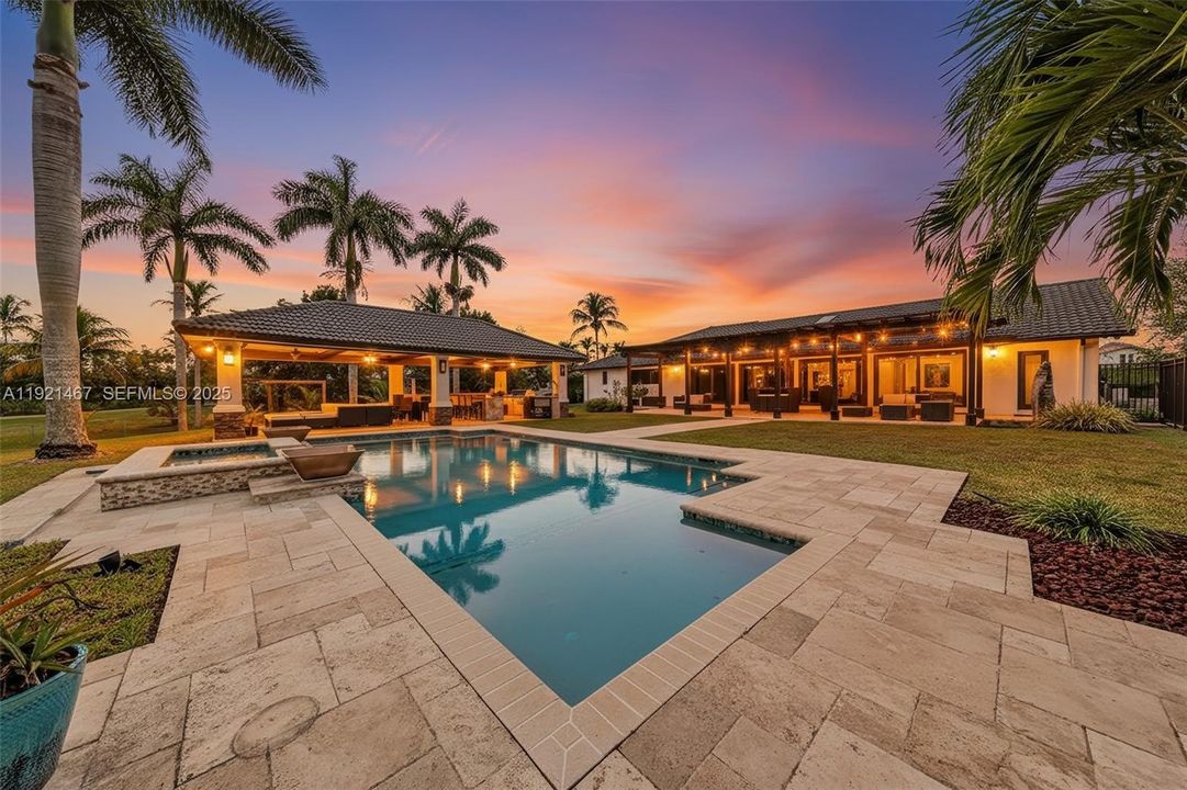 For Sale: $1,695,000 (4 beds, 3 baths, 2934 Square Feet)