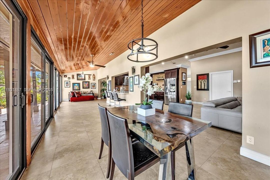 For Sale: $1,695,000 (4 beds, 3 baths, 2934 Square Feet)