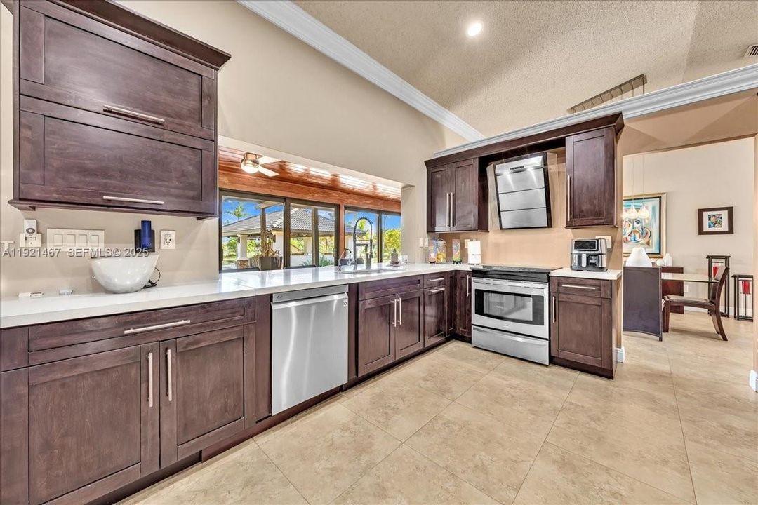 For Sale: $1,695,000 (4 beds, 3 baths, 2934 Square Feet)