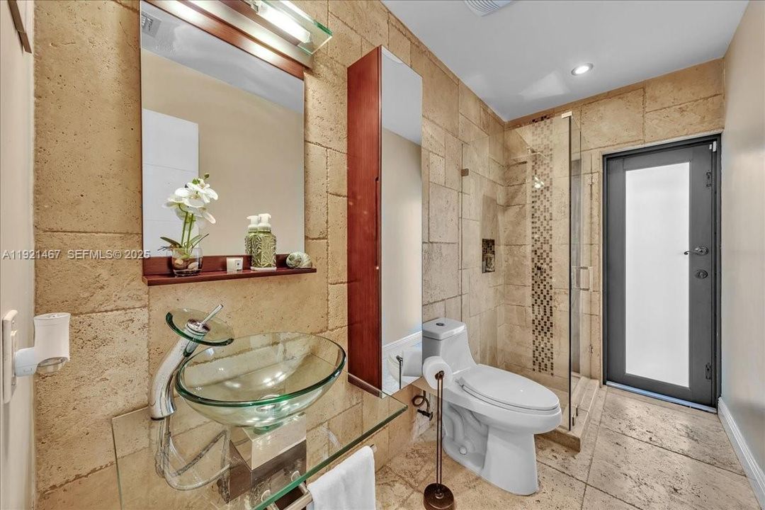 For Sale: $1,695,000 (4 beds, 3 baths, 2934 Square Feet)