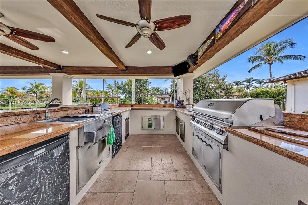 For Sale: $1,695,000 (4 beds, 3 baths, 2934 Square Feet)