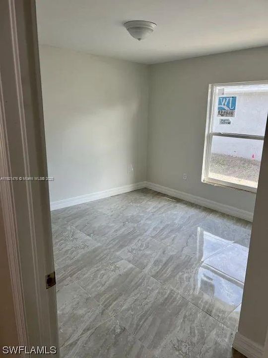 For Rent: $2,100 (3 beds, 2 baths, 1640 Square Feet)