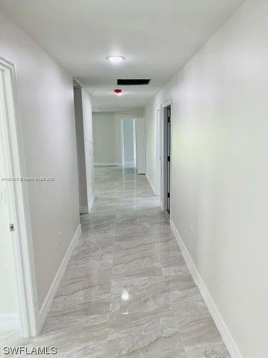 For Rent: $2,100 (3 beds, 2 baths, 1640 Square Feet)