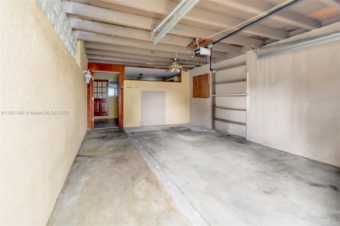 待售: $383,000 (2 贝兹, 2 浴室, 1308 平方英尺)