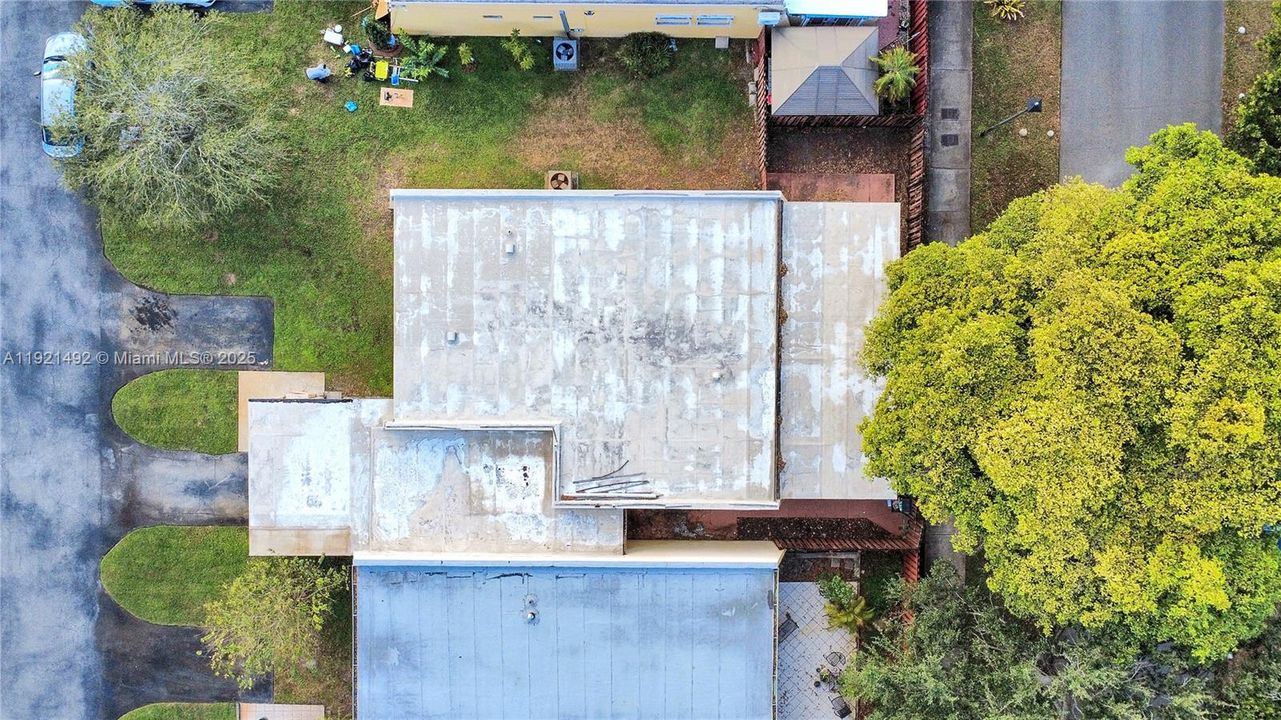 待售: $383,000 (2 贝兹, 2 浴室, 1308 平方英尺)