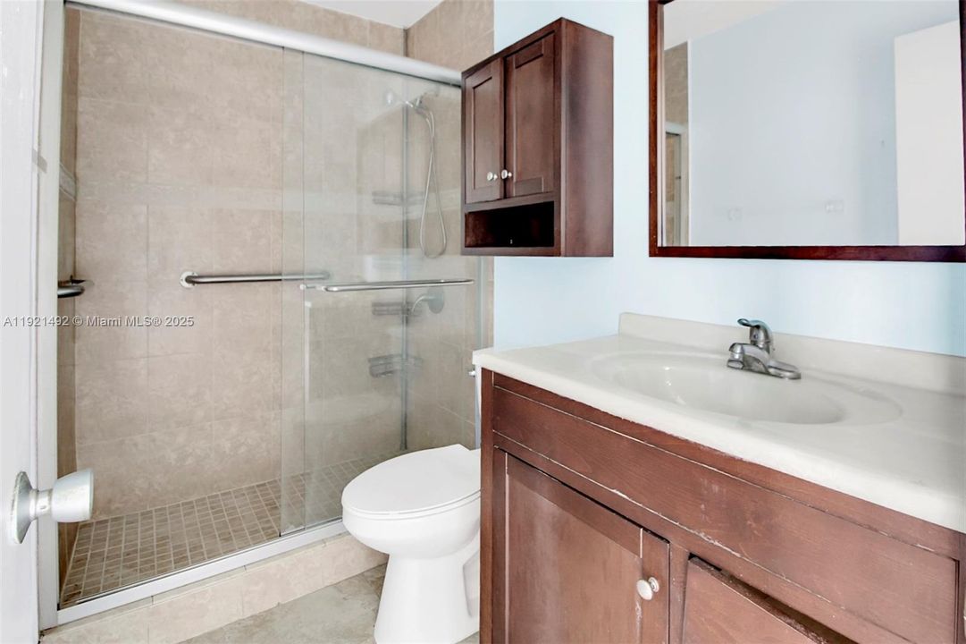 待售: $383,000 (2 贝兹, 2 浴室, 1308 平方英尺)