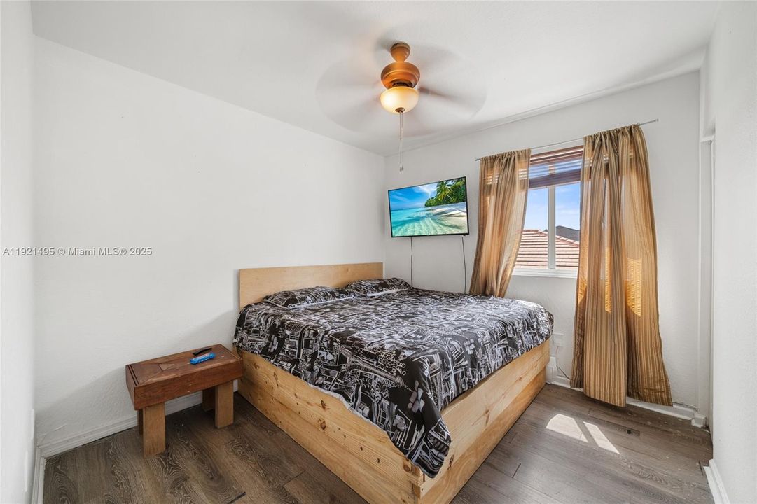 For Sale: $575,000 (4 beds, 2 baths, 2058 Square Feet)