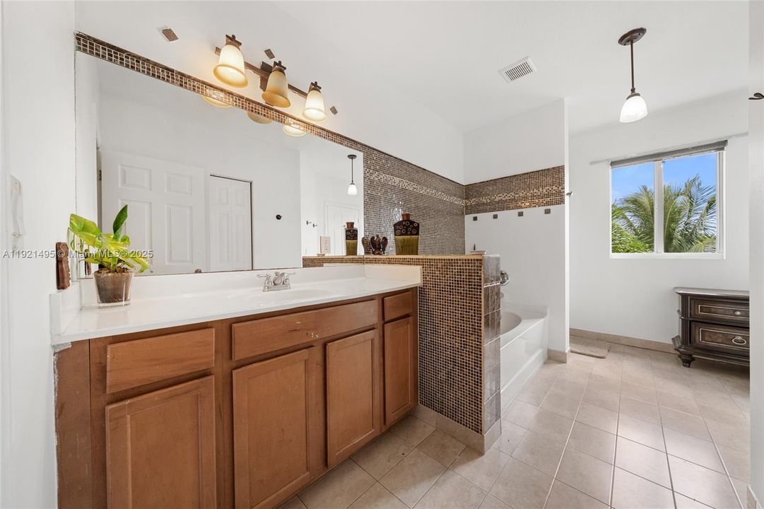 For Sale: $575,000 (4 beds, 2 baths, 2058 Square Feet)