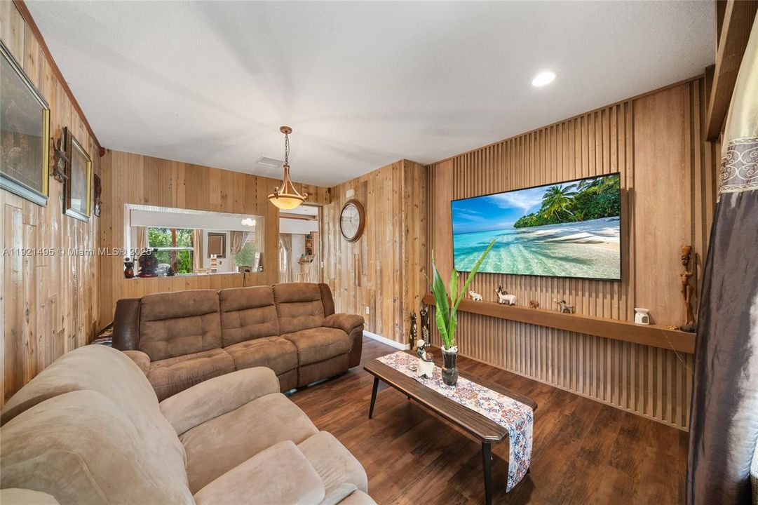 For Sale: $575,000 (4 beds, 2 baths, 2058 Square Feet)