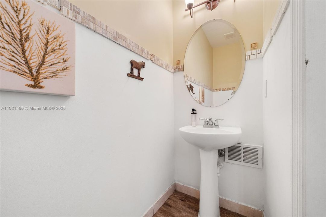 For Sale: $575,000 (4 beds, 2 baths, 2058 Square Feet)