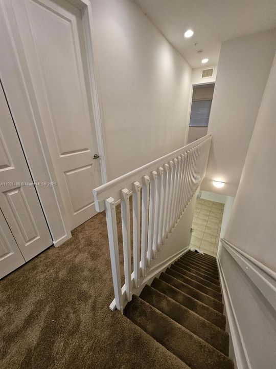 En Venta: $429,999 (3 camas, 2 baños, 1500 Pies cuadrados)