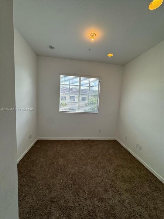 En Venta: $429,999 (3 camas, 2 baños, 1500 Pies cuadrados)