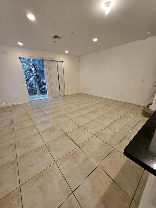 En Venta: $429,999 (3 camas, 2 baños, 1500 Pies cuadrados)