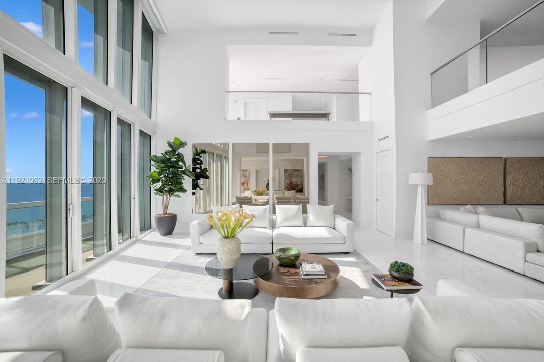 For Sale: $11,990,000 (7 beds, 7 baths, 10000 Square Feet)