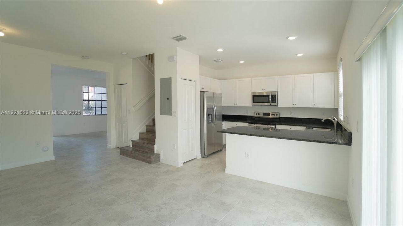 待售: $399,000 (3 贝兹, 2 浴室, 1488 平方英尺)