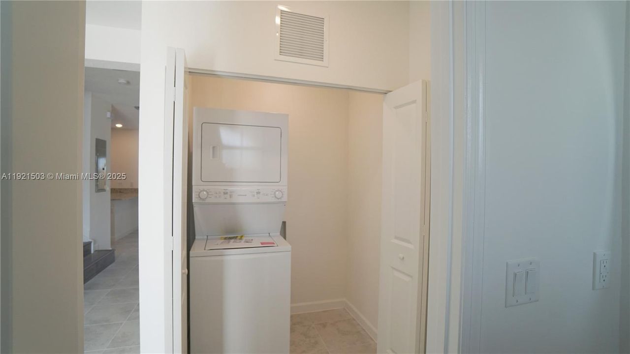 待售: $399,000 (3 贝兹, 2 浴室, 1488 平方英尺)