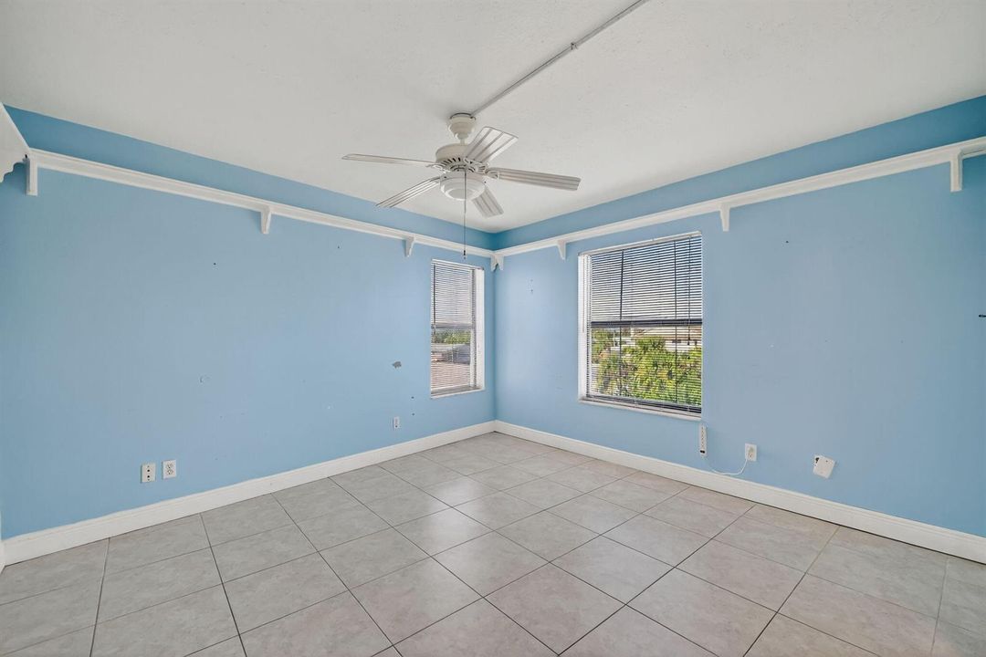 GUEST BEDROOM..............