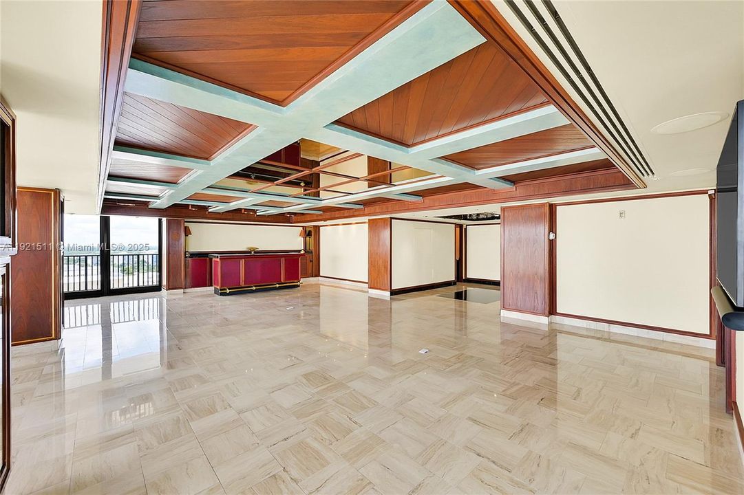 For Sale: $1,599,000 (2 beds, 2 baths, 3305 Square Feet)