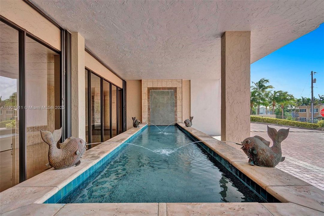 For Sale: $1,599,000 (2 beds, 2 baths, 3305 Square Feet)