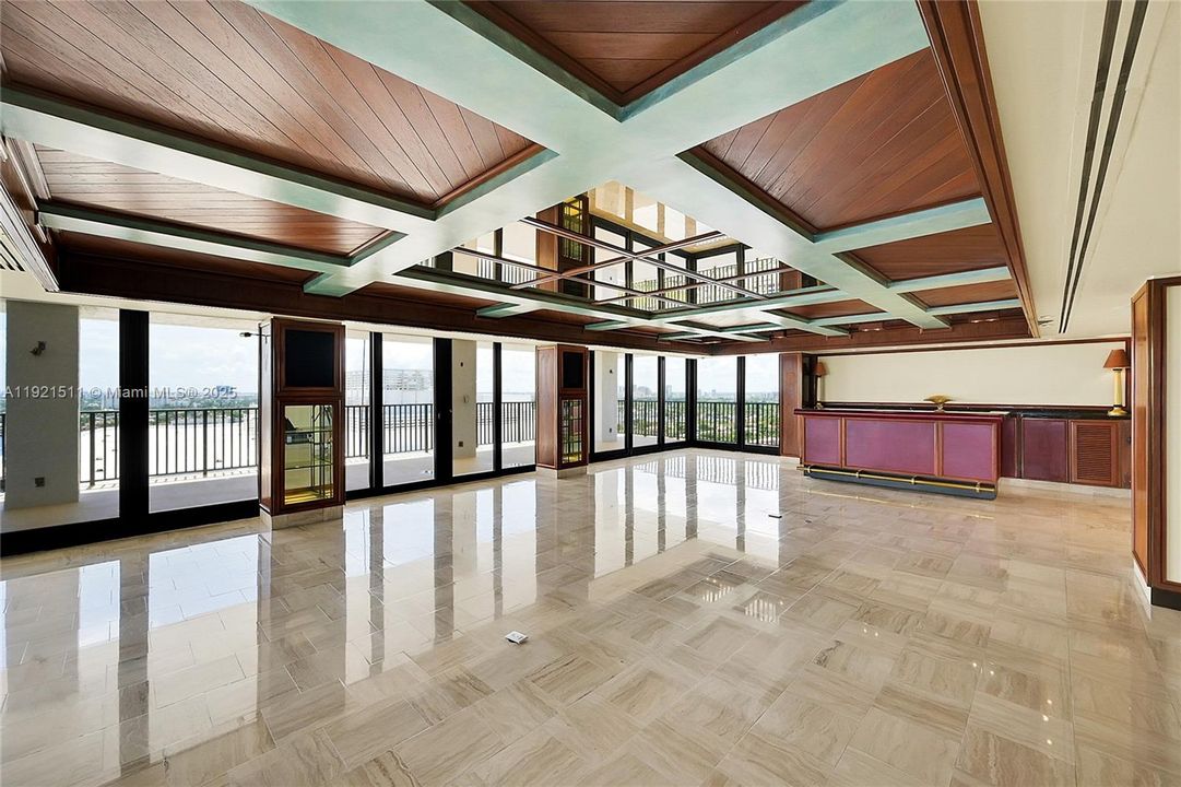 For Sale: $1,599,000 (2 beds, 2 baths, 3305 Square Feet)