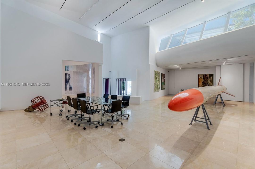 待售: $26,000,000 (3 贝兹, 4 浴室, 10926 平方英尺)