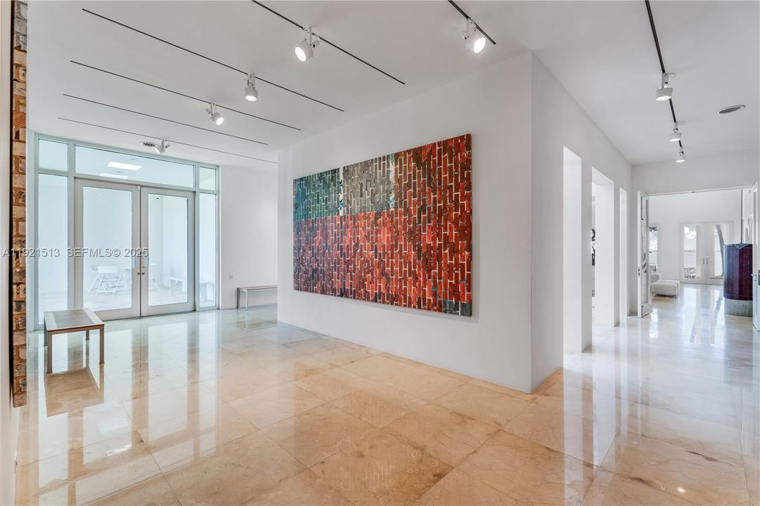 待售: $26,000,000 (3 贝兹, 4 浴室, 10926 平方英尺)