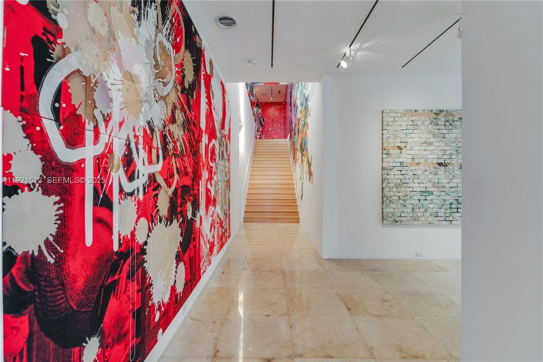 待售: $26,000,000 (3 贝兹, 4 浴室, 10926 平方英尺)