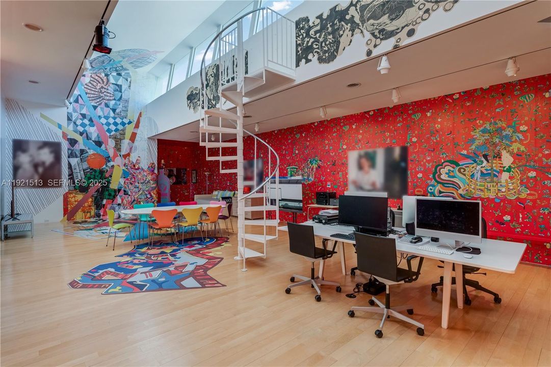 待售: $26,000,000 (3 贝兹, 4 浴室, 10926 平方英尺)