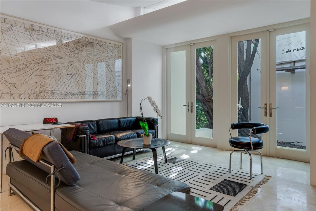 待售: $26,000,000 (3 贝兹, 4 浴室, 10926 平方英尺)