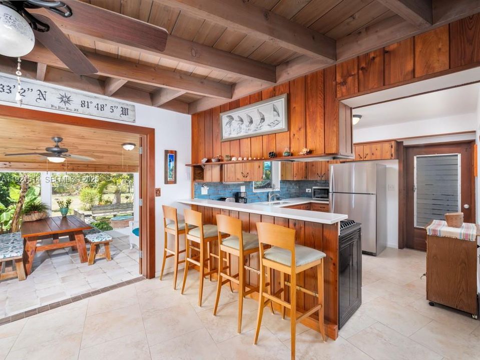 На продажу: $718,000 (2 спален, 1 ванн, 1497 Квадратных фут)