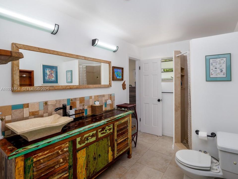 На продажу: $718,000 (2 спален, 1 ванн, 1497 Квадратных фут)