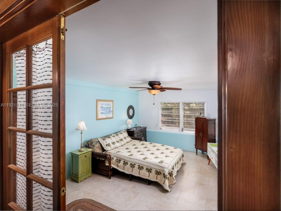 На продажу: $718,000 (2 спален, 1 ванн, 1497 Квадратных фут)