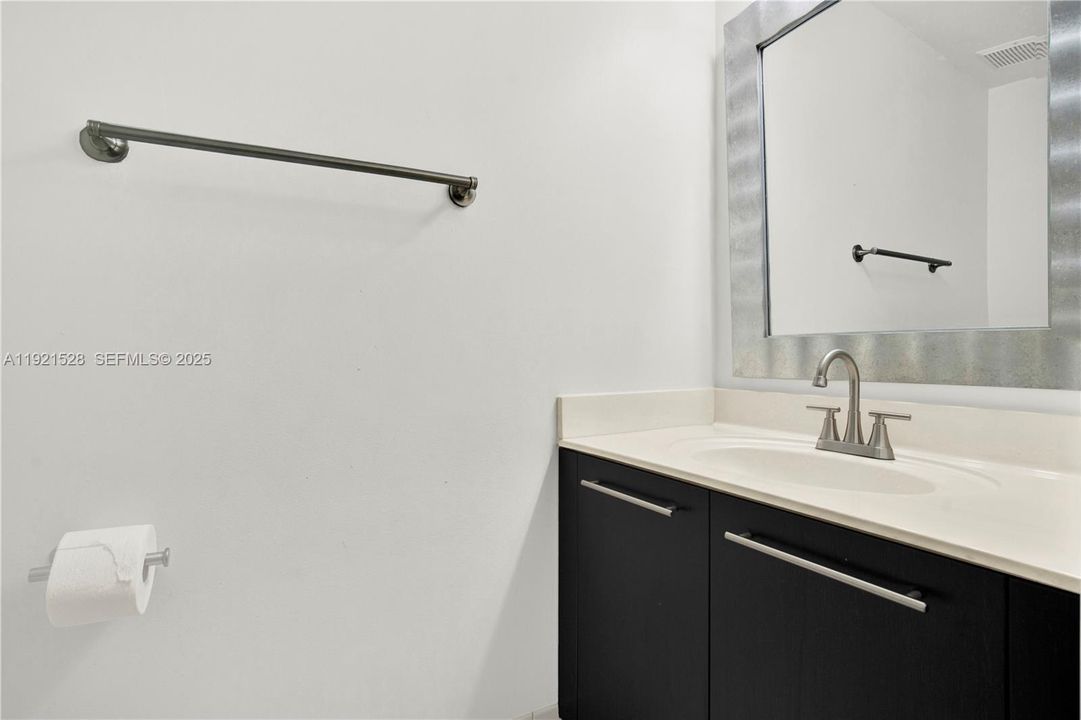 For Sale: $539,000 (3 beds, 2 baths, 1160 Square Feet)