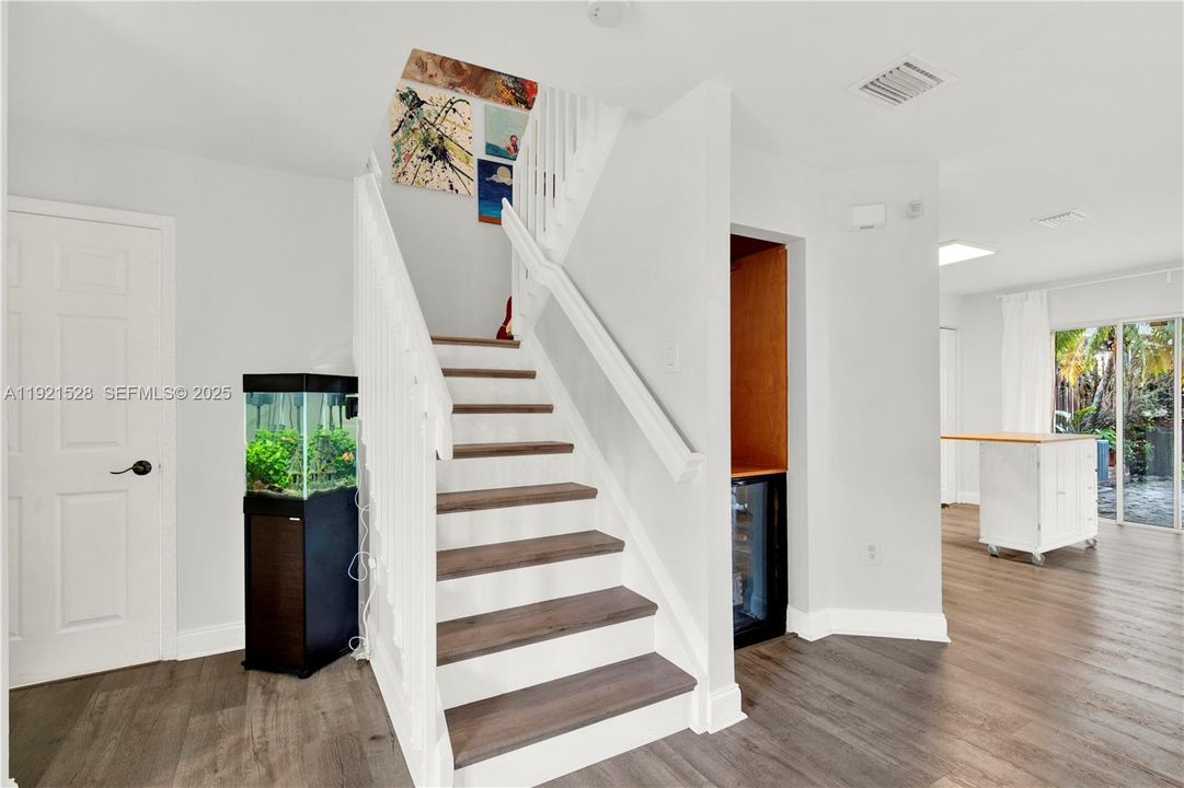 For Sale: $539,000 (3 beds, 2 baths, 1160 Square Feet)