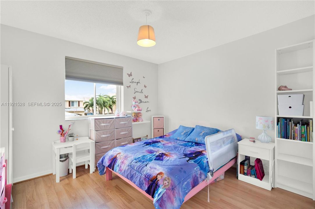 For Sale: $539,000 (3 beds, 2 baths, 1160 Square Feet)