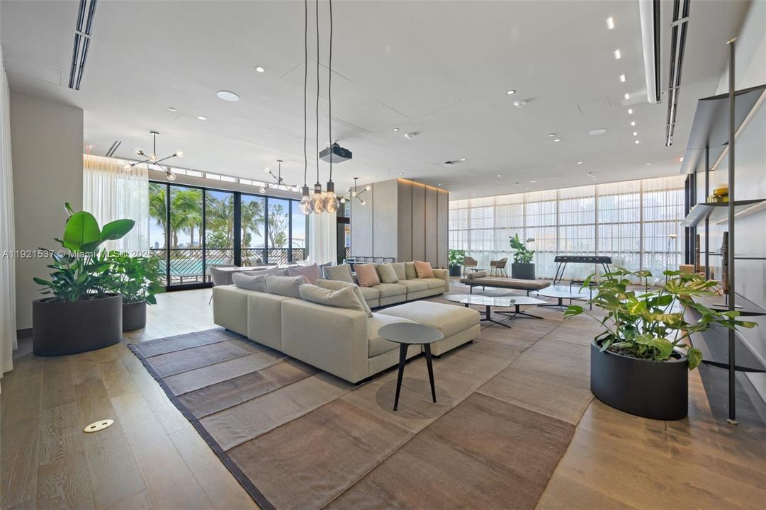 На продажу: $1,350,000 (3 спален, 3 ванн, 0 Квадратных фут)