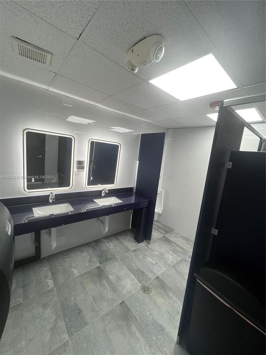 For Rent: $2,350 (0 beds, 0 baths, 0 Square Feet)