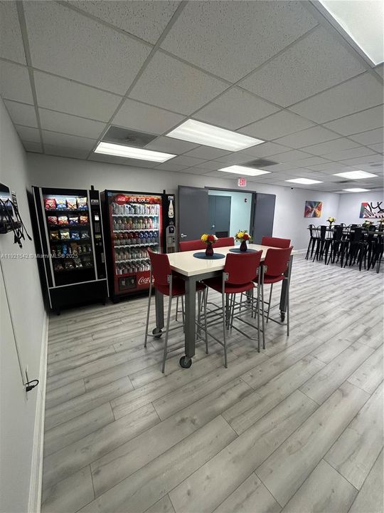 For Rent: $2,350 (0 beds, 0 baths, 0 Square Feet)