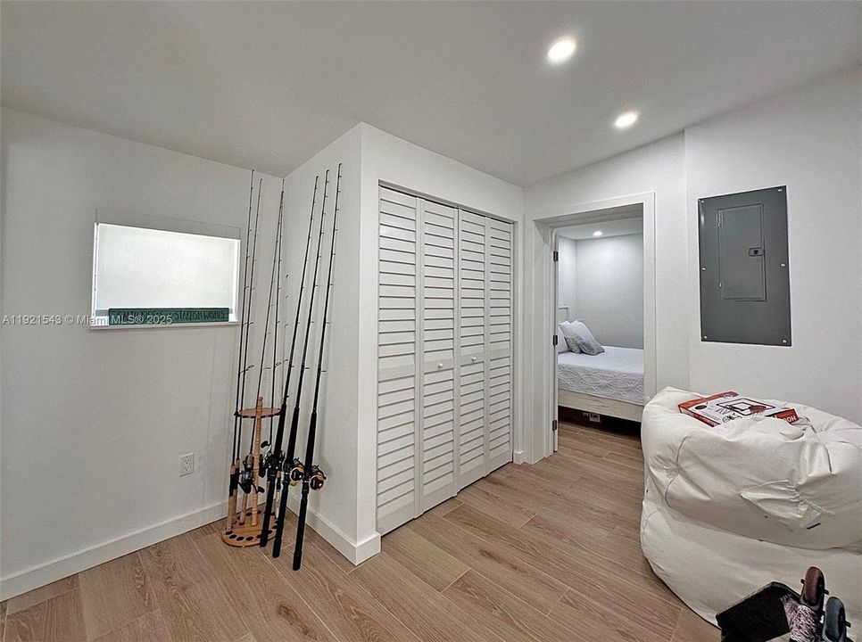 На продажу: $694,000 (2 спален, 1 ванн, 700 Квадратных фут)