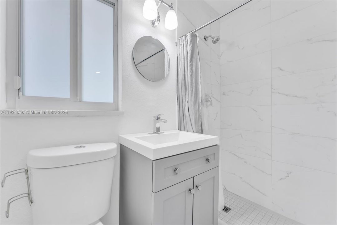 For Sale: $825,000 (3 beds, 3 baths, 1614 Square Feet)