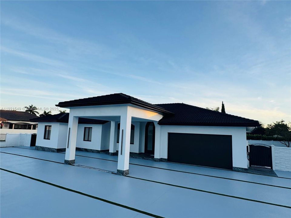 На продажу: $2,399,000 (4 спален, 3 ванн, 2654 Квадратных фут)