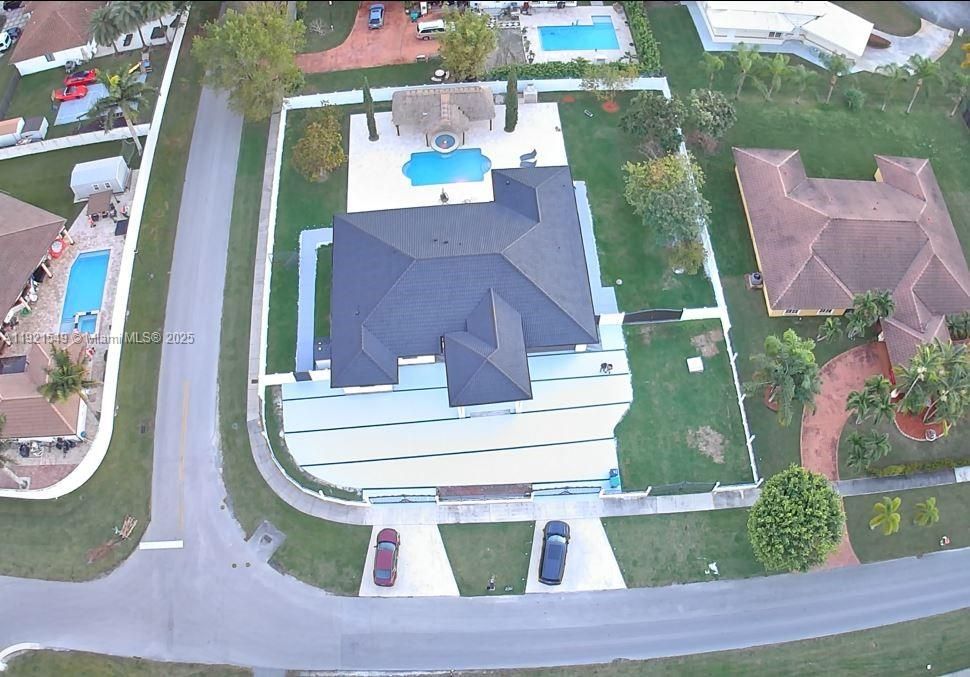 На продажу: $2,399,000 (4 спален, 3 ванн, 2654 Квадратных фут)