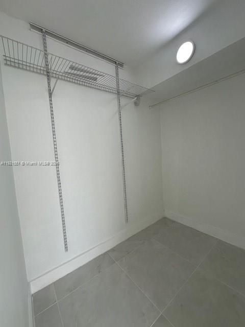 Recently Rented: $2,400 (1 beds, 1 baths, 581 Square Feet)