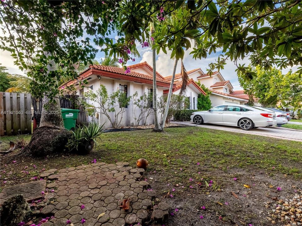 For Sale: $533,444 (3 beds, 2 baths, 0 Square Feet)