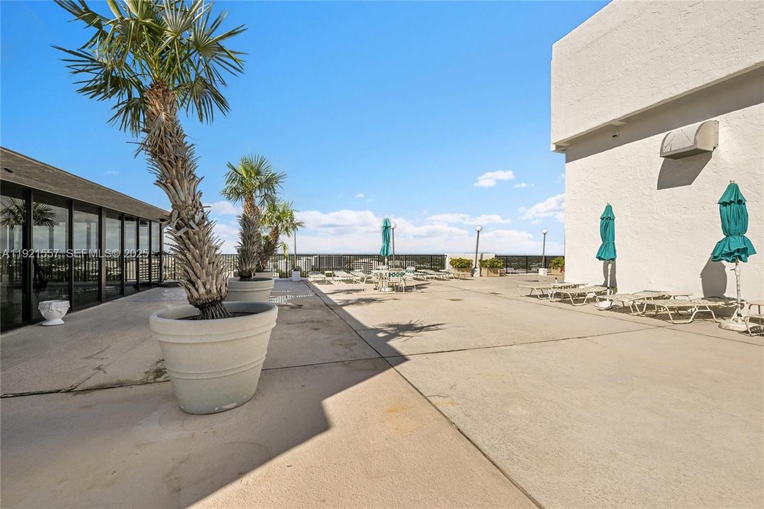 待售: $899,000 (2 贝兹, 2 浴室, 1620 平方英尺)